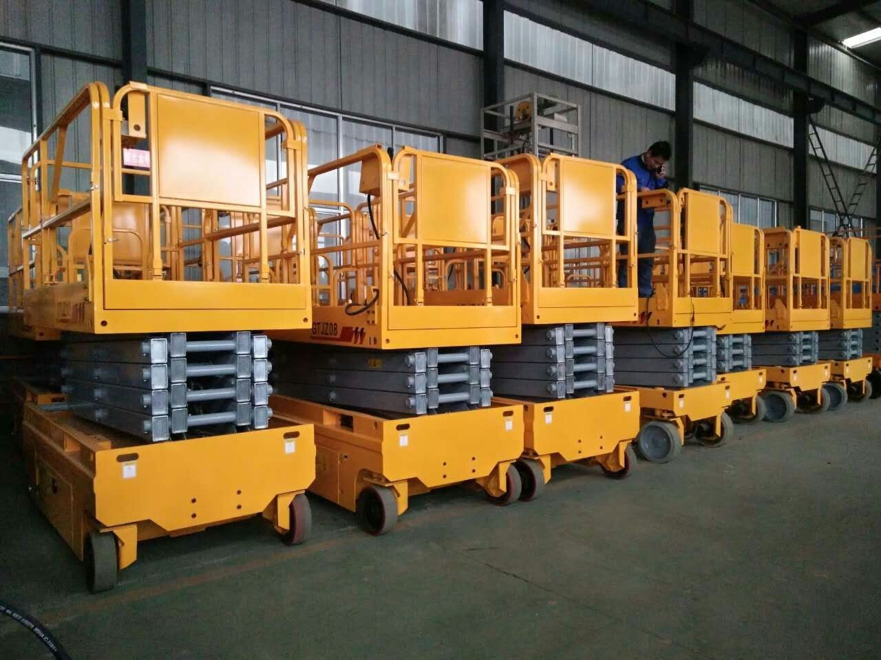 自行式升降機(jī)